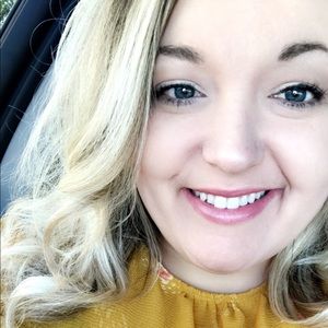 Meet your Posher, Tiffany